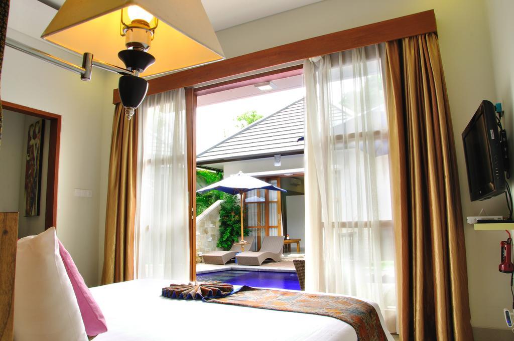 M Two Villas Seminyak 客房 照片