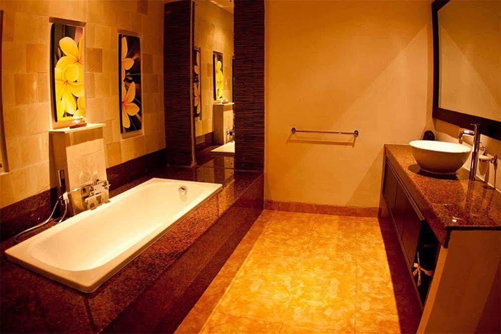 M Two Villas Seminyak 外观 照片
