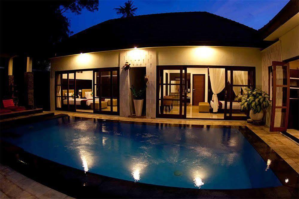 M Two Villas Seminyak 外观 照片