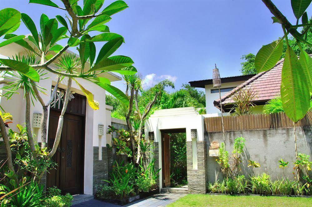 M Two Villas Seminyak 外观 照片