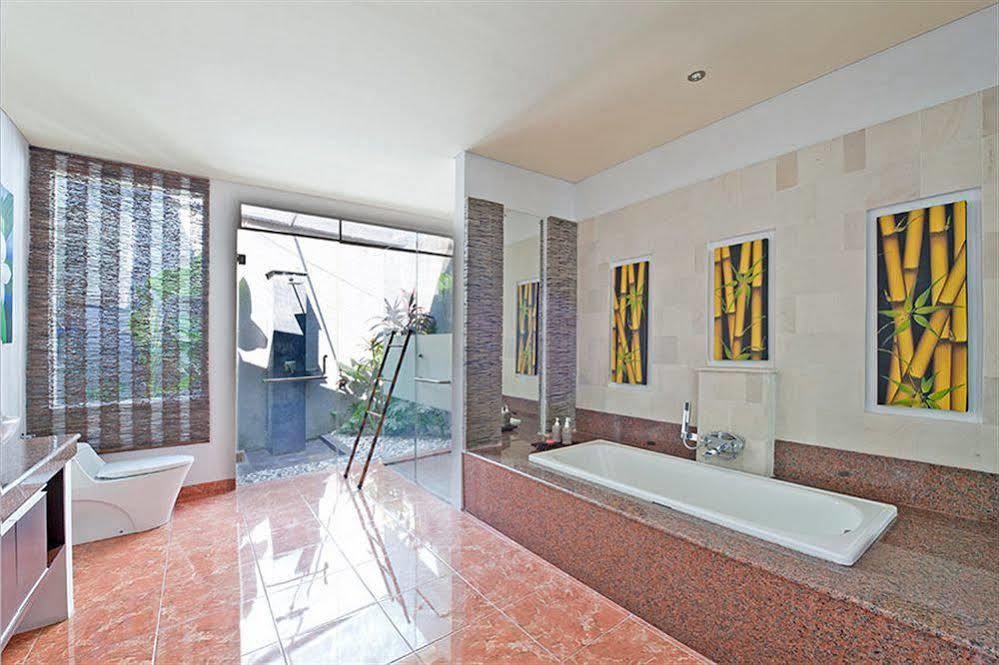 M Two Villas Seminyak 外观 照片