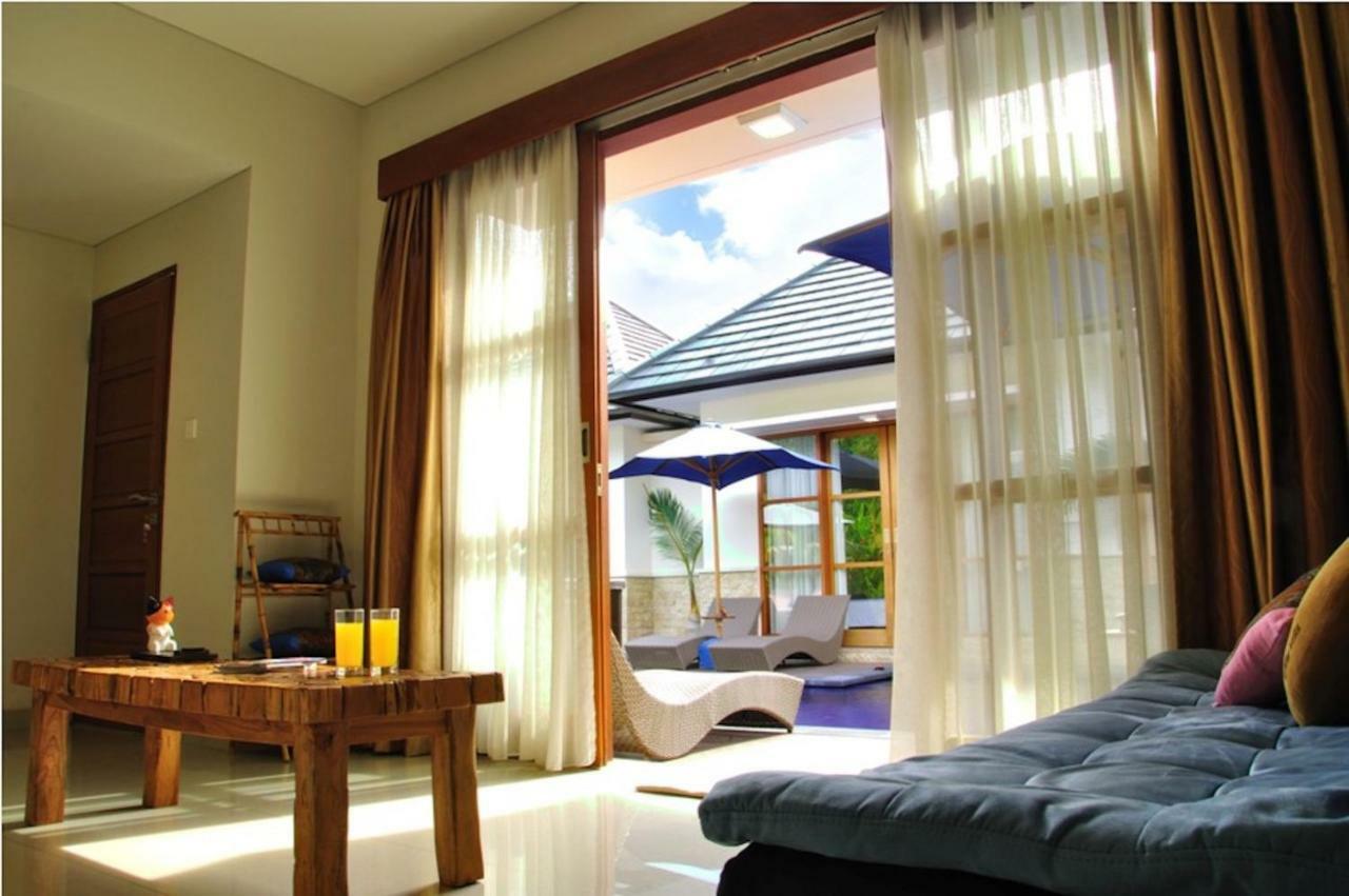 M Two Villas Seminyak 外观 照片